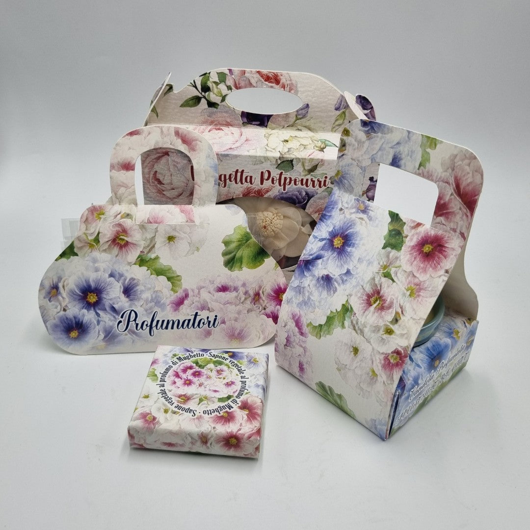 Set "Camelia", candela profumata, potpourri, tavolette profumate e saponetta