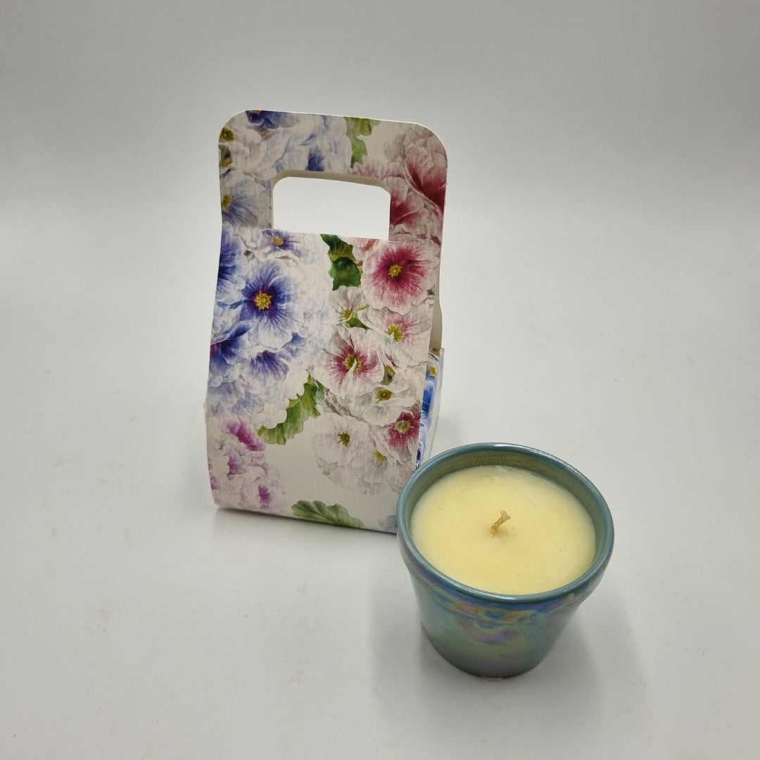 Set "Camelia", candela profumata, potpourri, tavolette profumate e saponetta