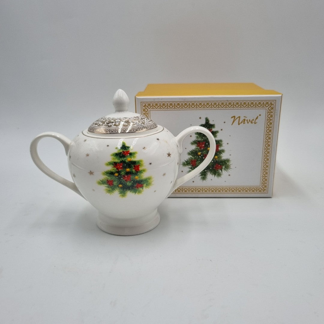 Vassoio in legno a forma di stella con due mug e zuccheriera