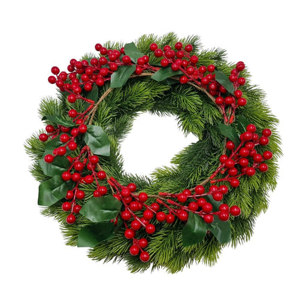 Ghirlanda verde con bacche rosse